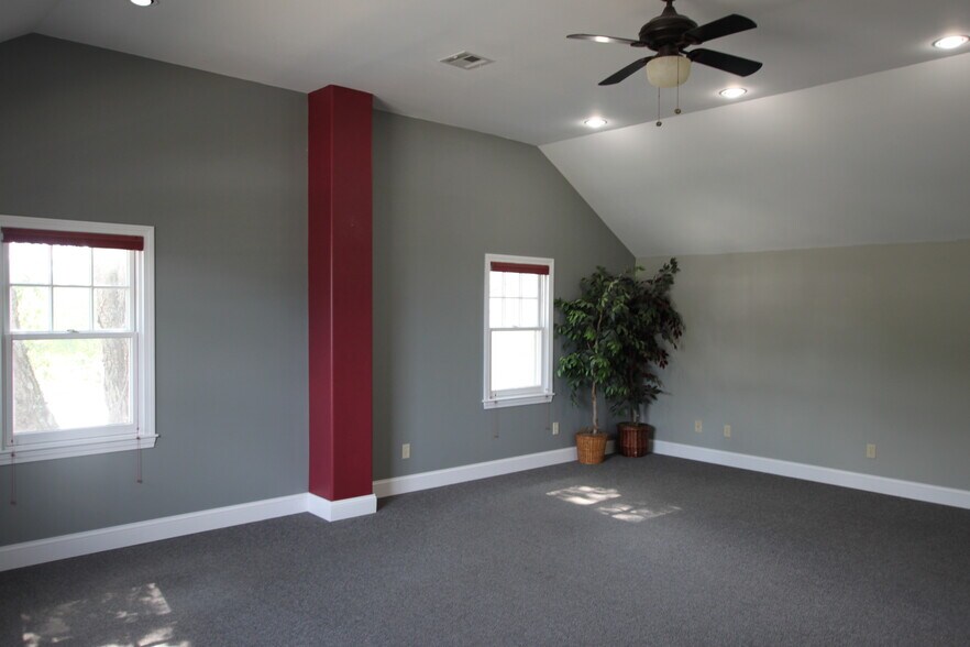 More Photos Of 300 W Main St, Northborough Unknown For Sale