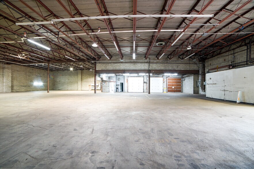 More Photos Of 201 Ferris Ave, White Plains Warehouse For Lease