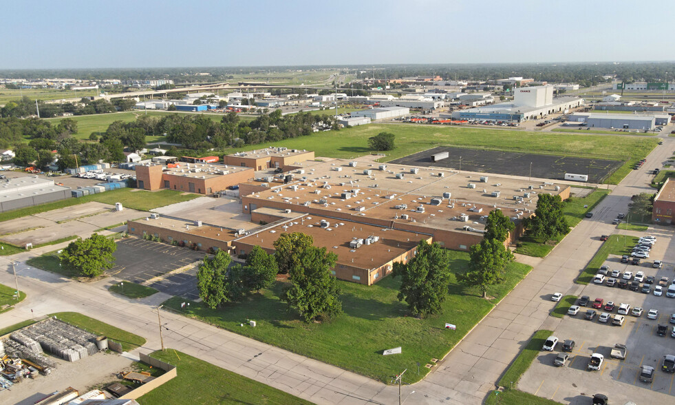 Primary Photo Of 4200 W Harry St, Wichita Warehouse For Sale