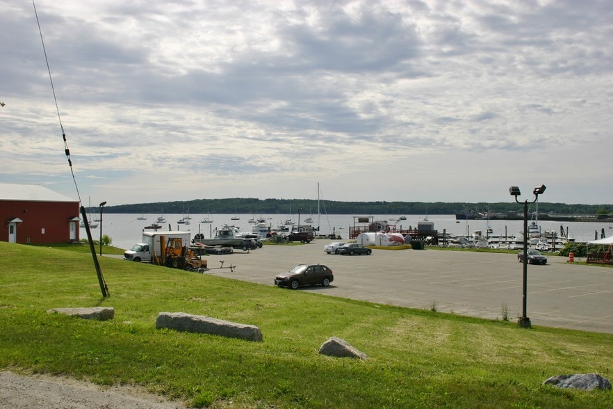 More Photos Of 65 Tillson Ave, Rockland Warehouse For Sale