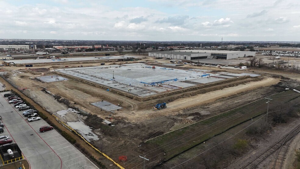More Photos Of 7901 South Fwy, Fort Worth Unknown For Lease