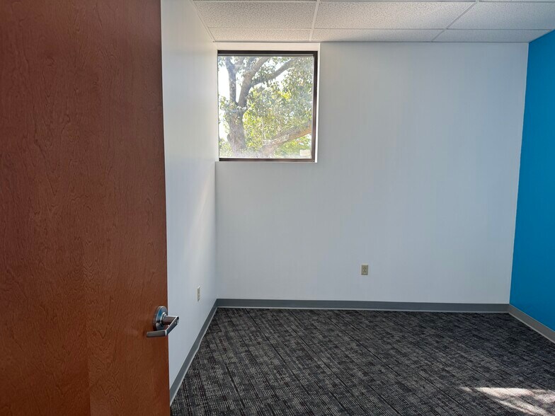 More Photos Of 959 N Main St, Providence Office For Lease