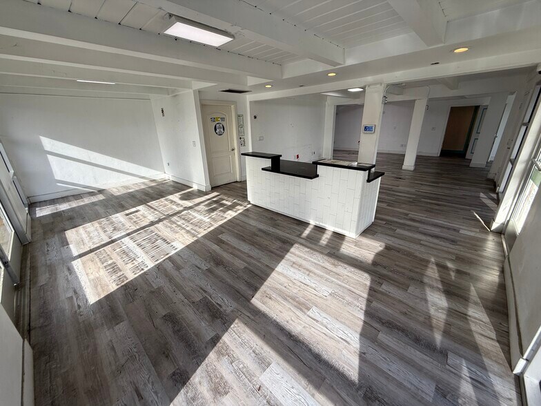 More Photos Of 2201 El Camino Ave, Sacramento Storefront Retail Office For Lease