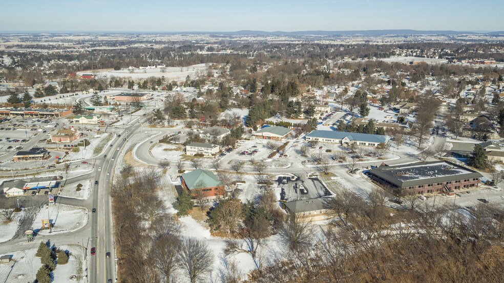 More Photos Of 808 Estelle Dr, Lancaster Daycare Center For Lease