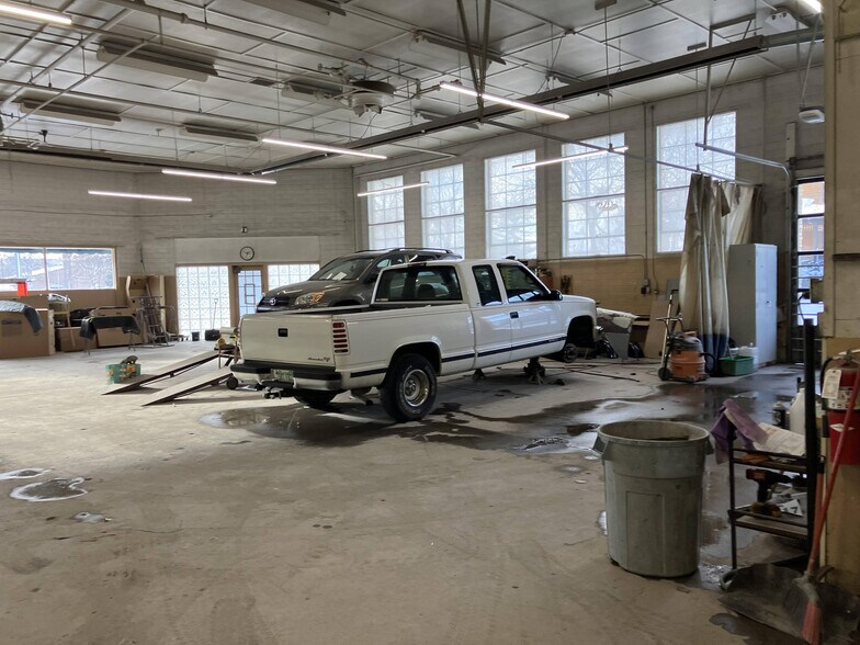 More Photos Of 516 Cleveland St, Saginaw Restaurant For Sale