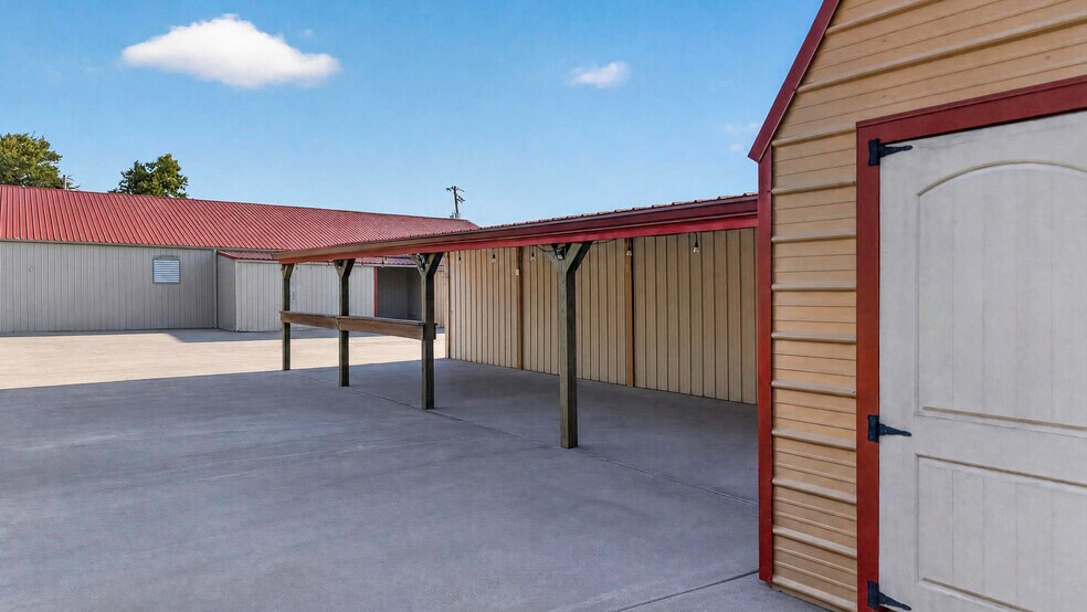 More Photos Of 412 N Mickey Mantle Blvd, Commerce Auto Repair For Sale