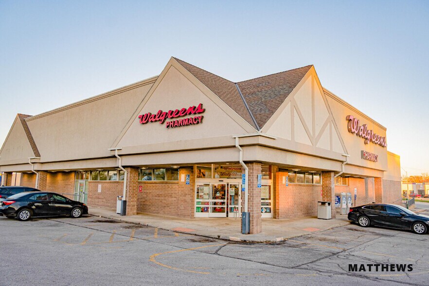 Primary Photo Of 2630 NE Vivion Rd, Kansas City Drugstore For Sale