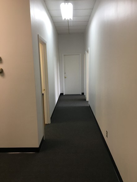 More Photos Of 550 Fillmore Ave, Tonawanda Light Distribution For Lease