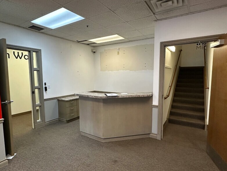 More Photos Of 111-113 S Superior St, Toledo Office For Sale