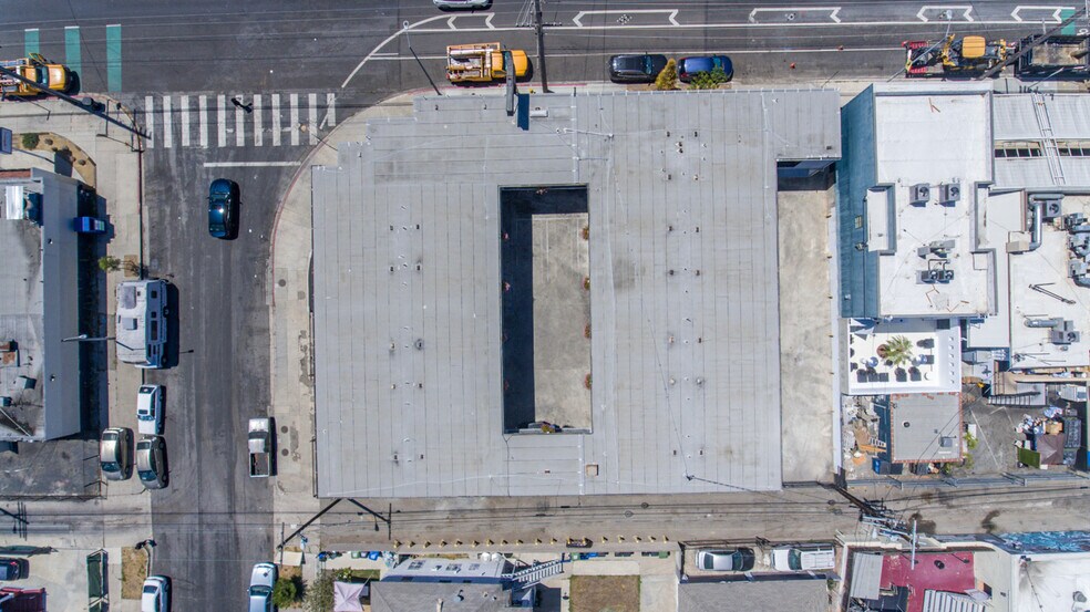 More Photos Of 4905 W Adams Blvd, Los Angeles Apartments For Sale