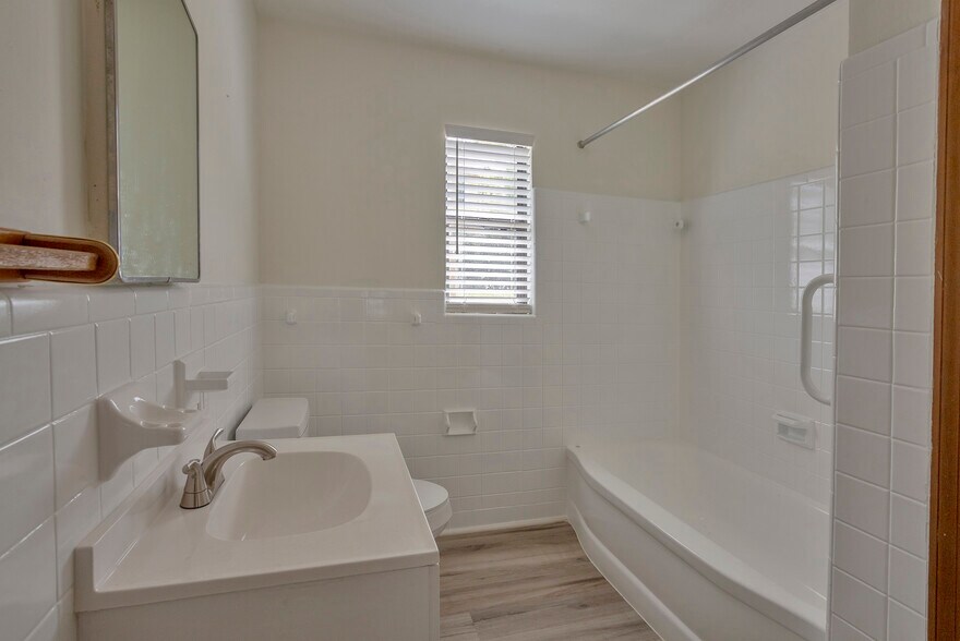 More Photos Of 1102 Sunset Point Rd, Clearwater Apartments For Sale