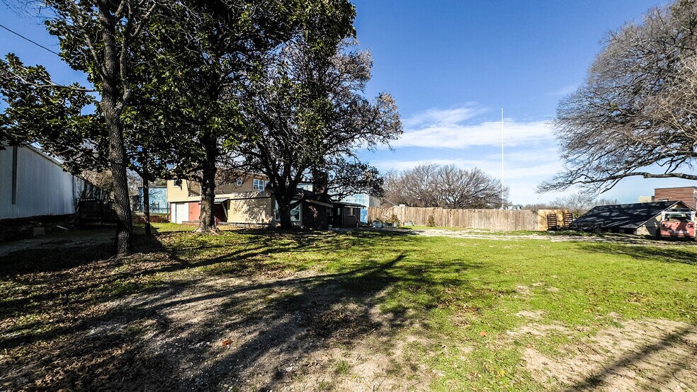 More Photos Of 719 E Highway 67, Duncanville Industrial For Sale