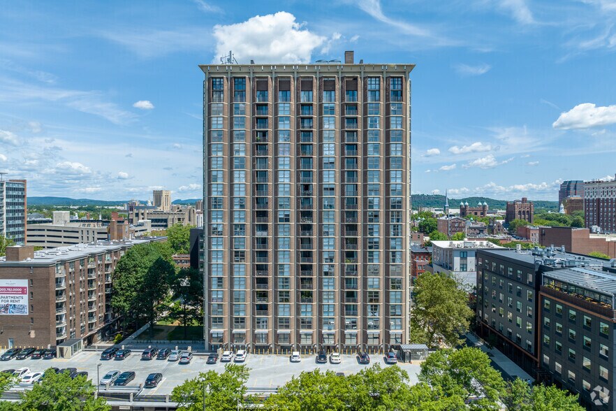 More Photos Of 129 York St, New Haven Apartments For Lease