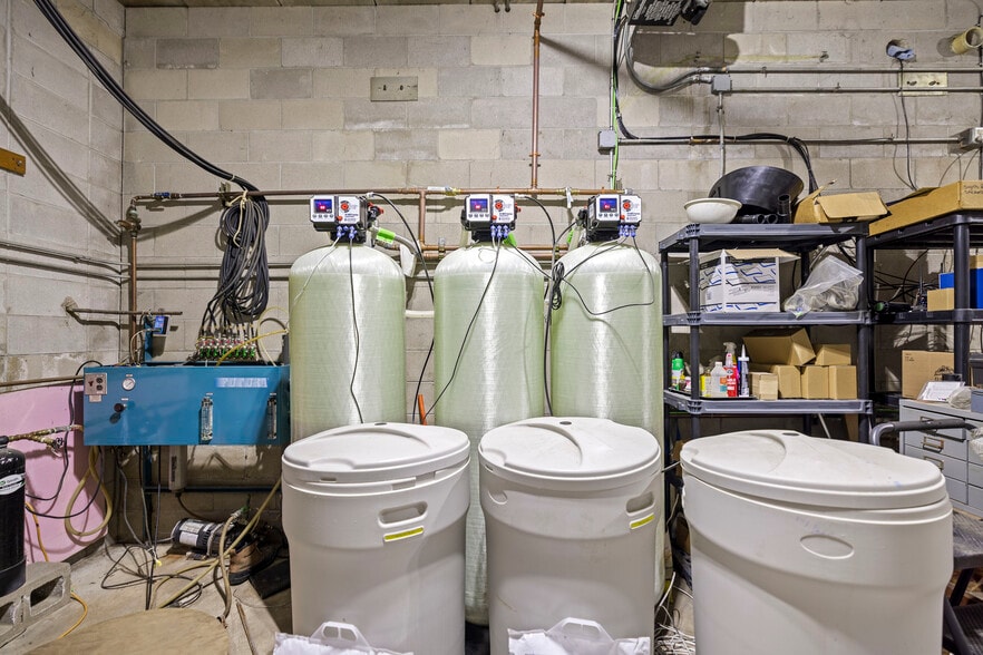 More Photos Of 7600 146th St W, Apple Valley Carwash For Sale