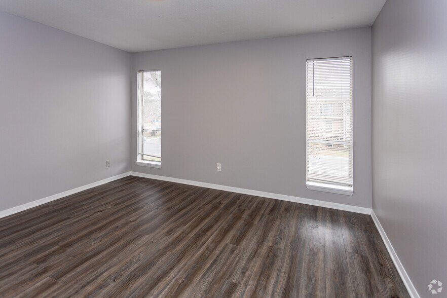 More Photos Of 300 W Midvale Ave, Chattanooga Apartments For Sale