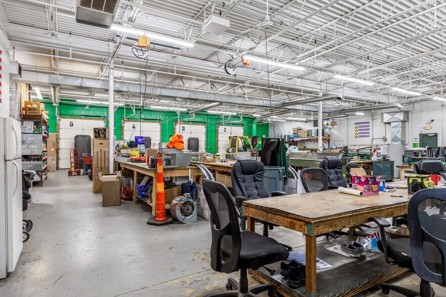 More Photos Of 4631 N Saint Peters Parkway, Saint Charles Flex For Sale