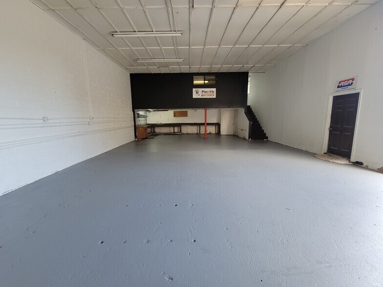 More Photos Of 102 Sales Barn Rd, Kelso Warehouse For Sale