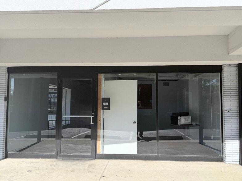 More Photos Of 3393-3437 Summer Ave, Memphis Storefront For Lease