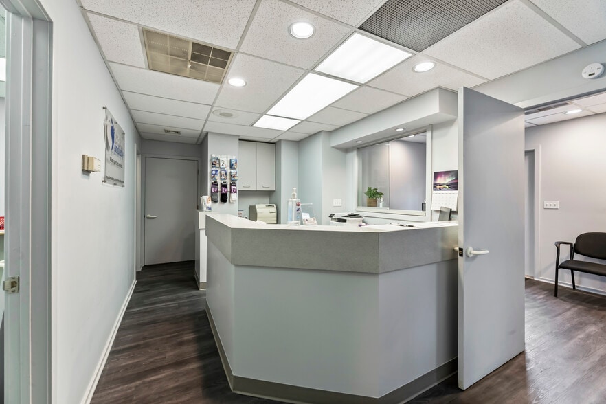 More Photos Of 1648 US Highway 130, North Brunswick Medical For Sale