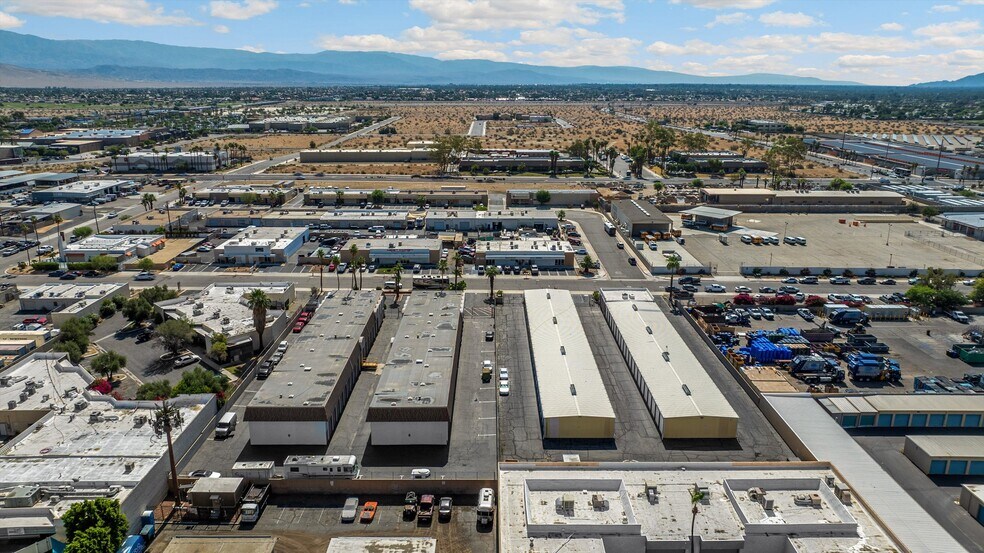 More Photos Of 811-823 S Williams Rd, Palm Springs Self Storage For Sale