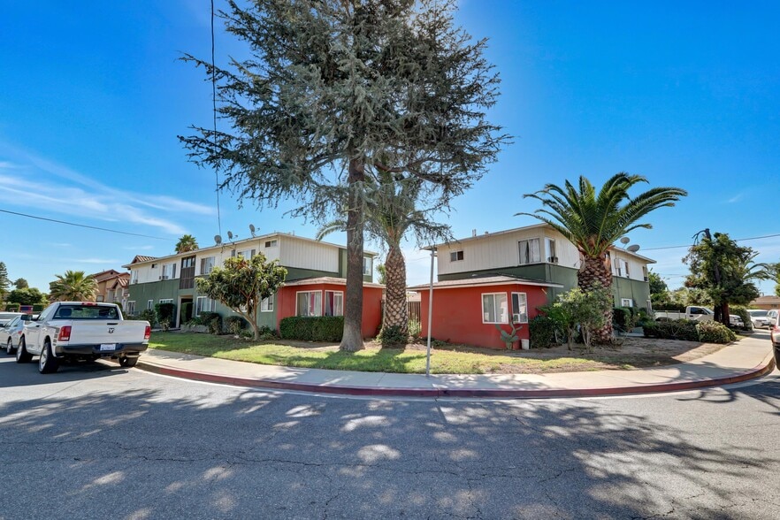 Primary Photo Of 1072 W Wilson St, Pomona Apartments For Sale