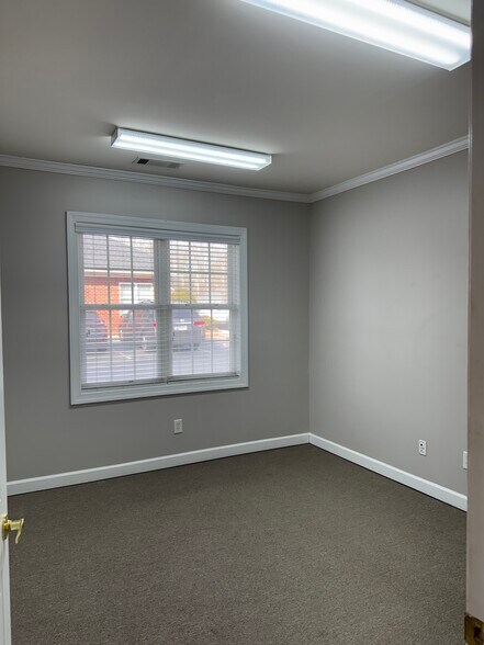 More Photos Of 2450 Atlanta Hwy, Cumming Office For Lease