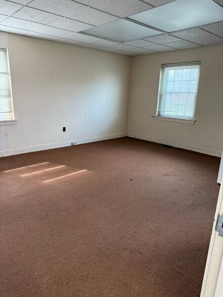 More Photos Of 3600-3606 Western Ave, Knoxville Freestanding For Sale