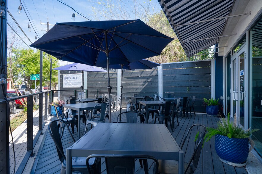 More Photos Of 620 S Presa St, San Antonio Restaurant For Sale