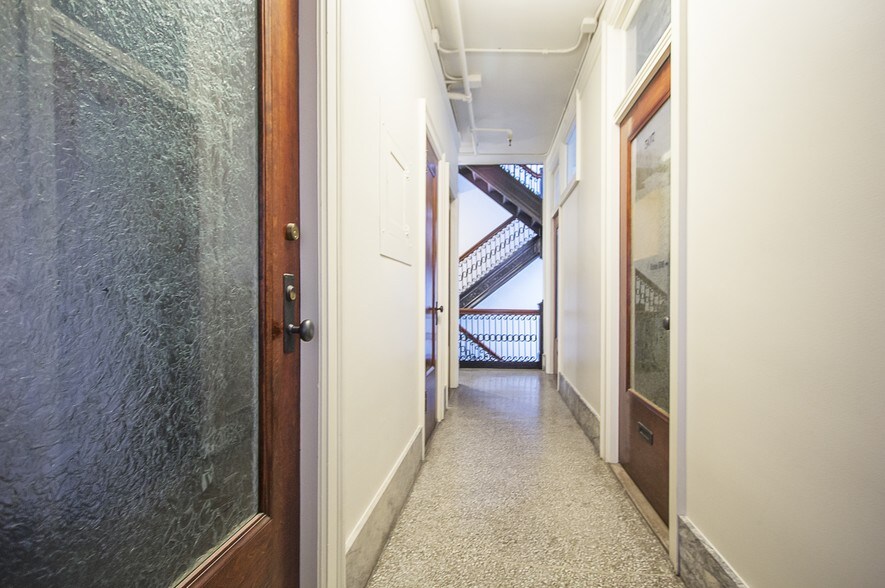 More Photos Of 10-12 Geary St, San Francisco Office For Lease