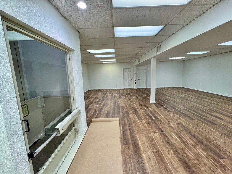 More Photos Of 525 Shadow Lakes Blvd, Ormond Beach Office For Sale