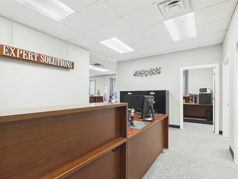 More Photos Of 1240 West Chester Pike, West Chester Office For Sale
