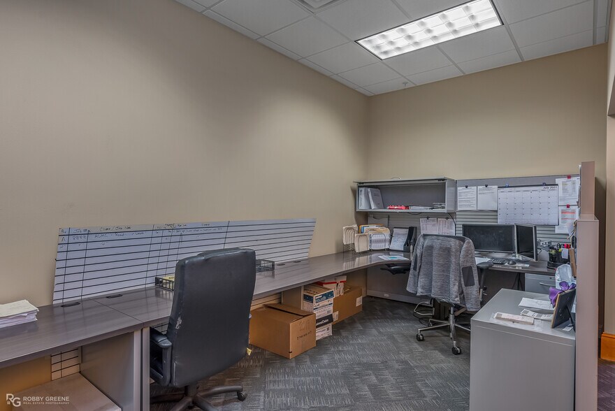 More Photos Of 10100 Woolworth Rd, Keithville Medical For Lease