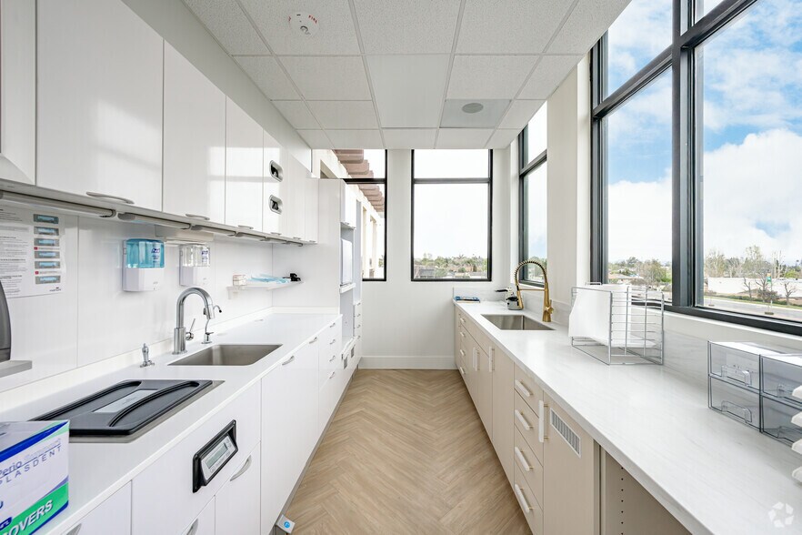 More Photos Of 5624 Philadelphia St, Chino Medical For Sale
