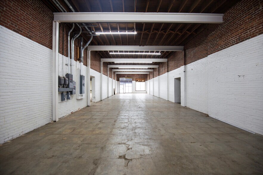 More Photos Of 1318 1st Ave N, Birmingham Light Distribution For Sale