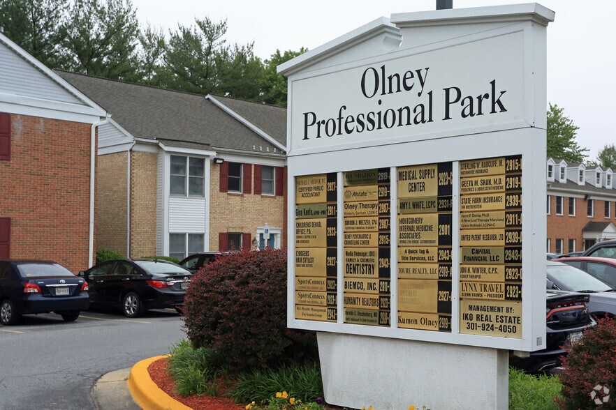 More Photos Of 2923-2939 Olney Sandy Spring Rd, Olney Office For Lease