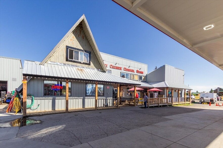 More Photos Of 3370 Highway 20, Island Park Service Station For Sale