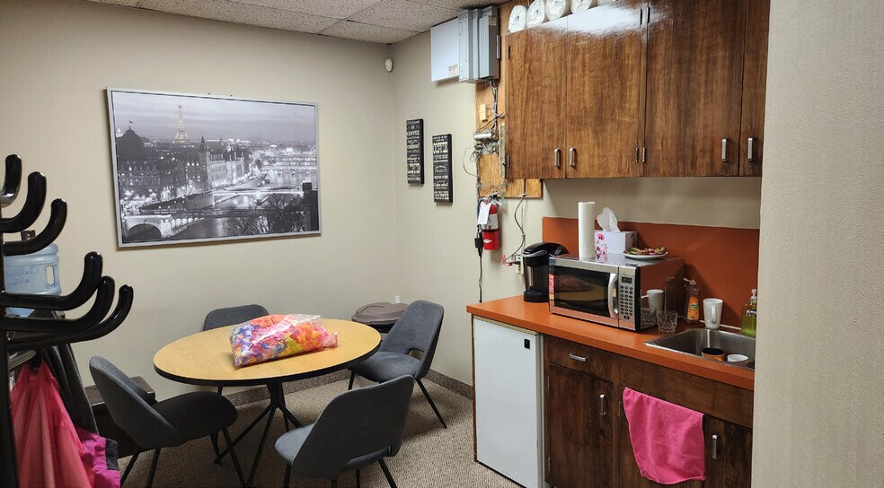 More Photos Of 20316 56th Ave, Langley Office For Lease