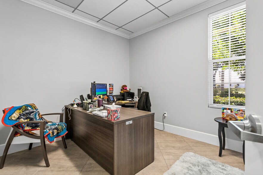 More Photos Of 2651 20th St, Vero Beach Medical For Sale