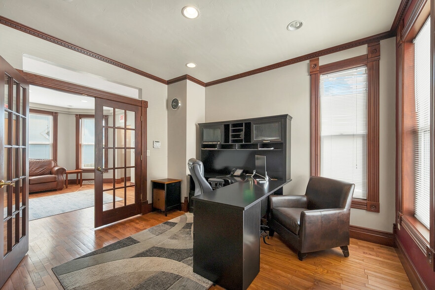 More Photos Of 125 S Quincy St, Green Bay Office For Sale