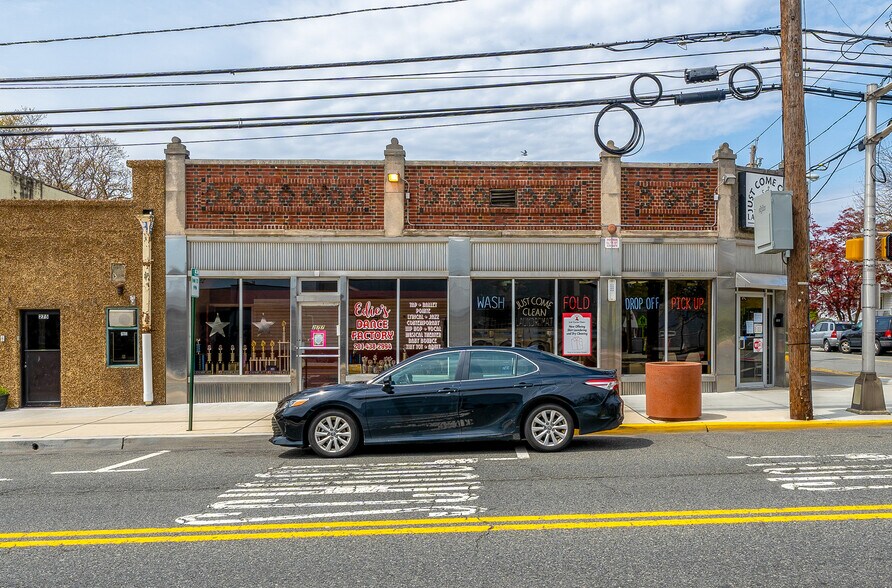 More Photos Of 277 Hackensack Ave, Wood-Ridge Freestanding For Sale