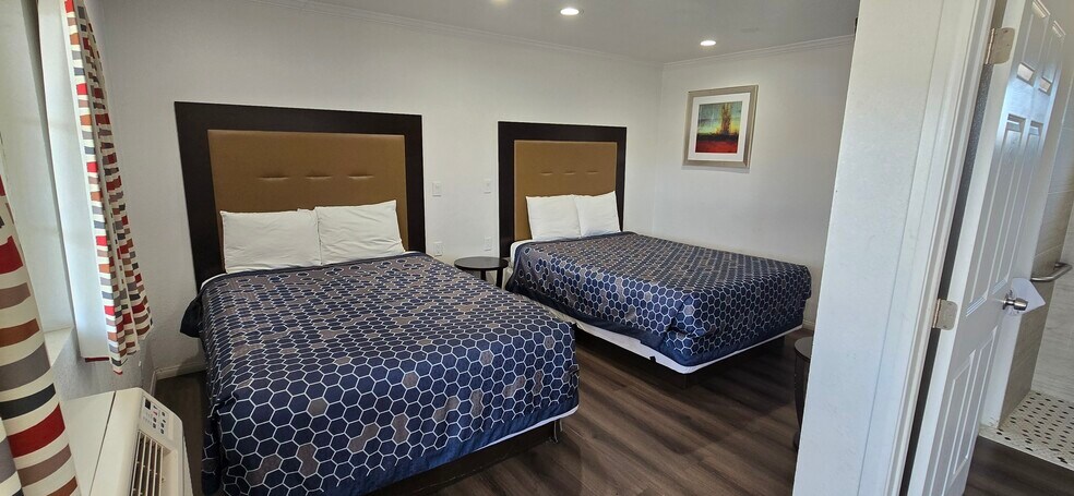 More Photos Of 2128 State Highway 58 Business Route E, Mojave Hotel For Sale