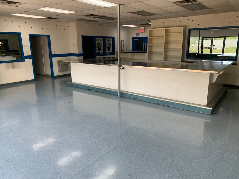 More Photos Of 4935 Whitehurst Dr, Longview Industrial For Sale