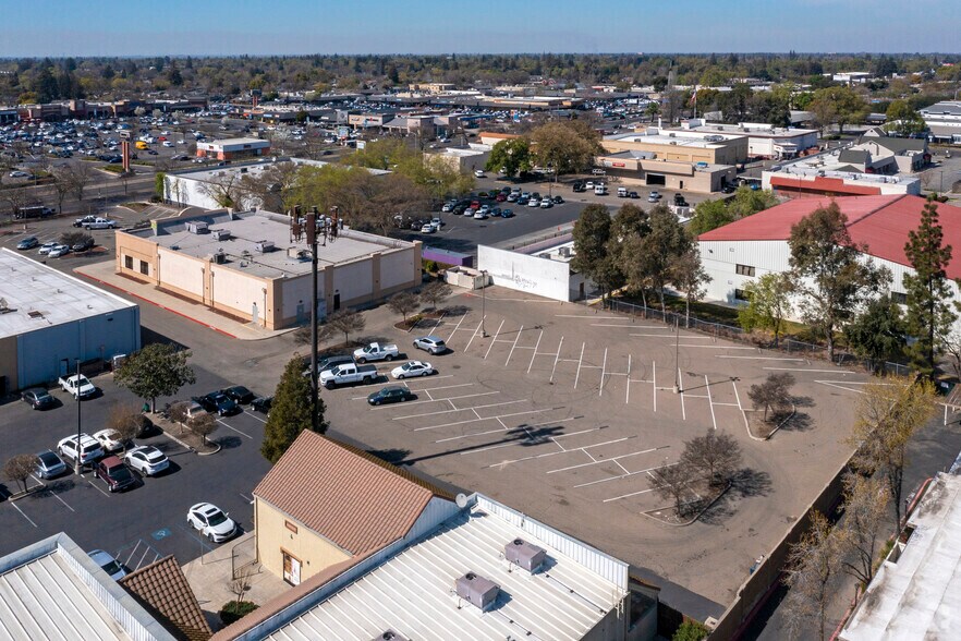 More Photos Of 6436 Pacific Ave, Stockton Restaurant For Sale