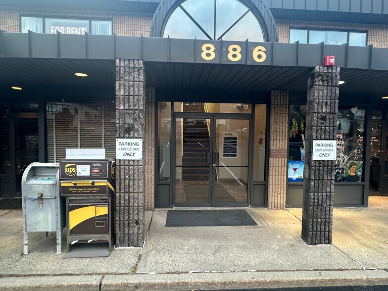 More Photos Of 886 Belmont Ave, North Haledon Storefront Retail Office For Lease