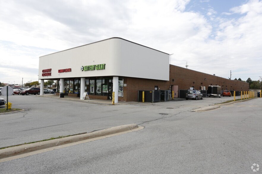 More Photos Of 15006 S LaGrange Rd, Orland Park Storefront For Lease