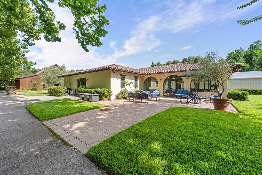 More Photos Of 11901 Fort King Hwy, Thonotosassa Winery Vineyard For Sale