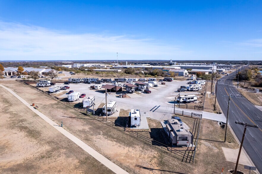 More Photos Of 2600 Morris Sheppard Dr, Brownwood Specialty For Sale