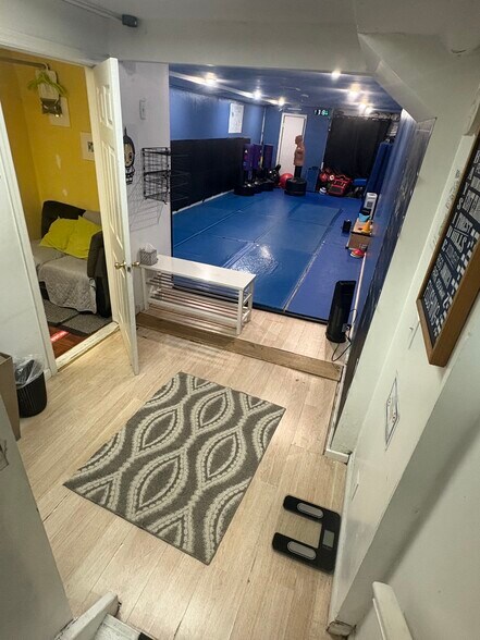 More Photos Of 80-02-80-28 Northern Blvd, East Elmhurst Storefront For Lease