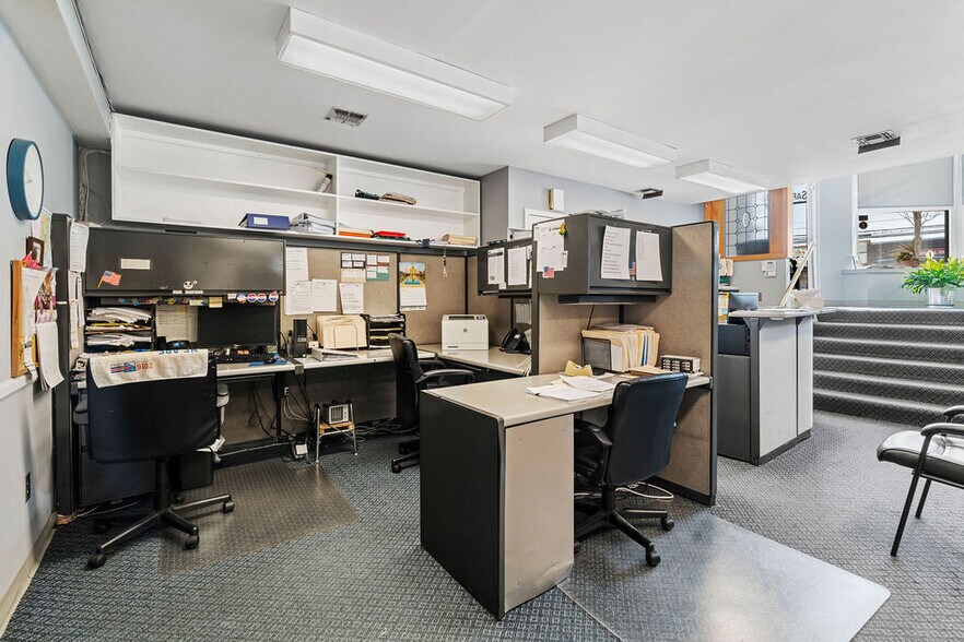 More Photos Of 1475 Hylan Blvd, Staten Island Freestanding For Sale