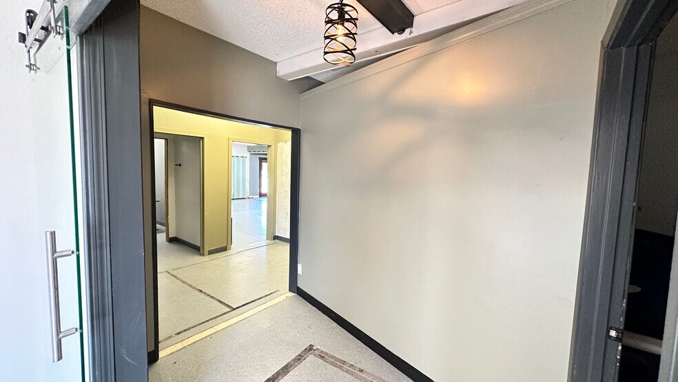 More Photos Of 4119 W FM 2147, Cottonwood Shores Storefront Retail Office For Lease